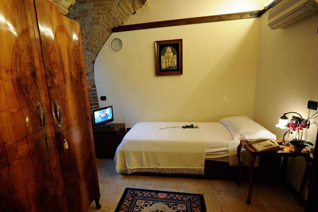 Casa Museo Palazzo Valenti Gonzaga Otel Mantua Oda fotoğraf