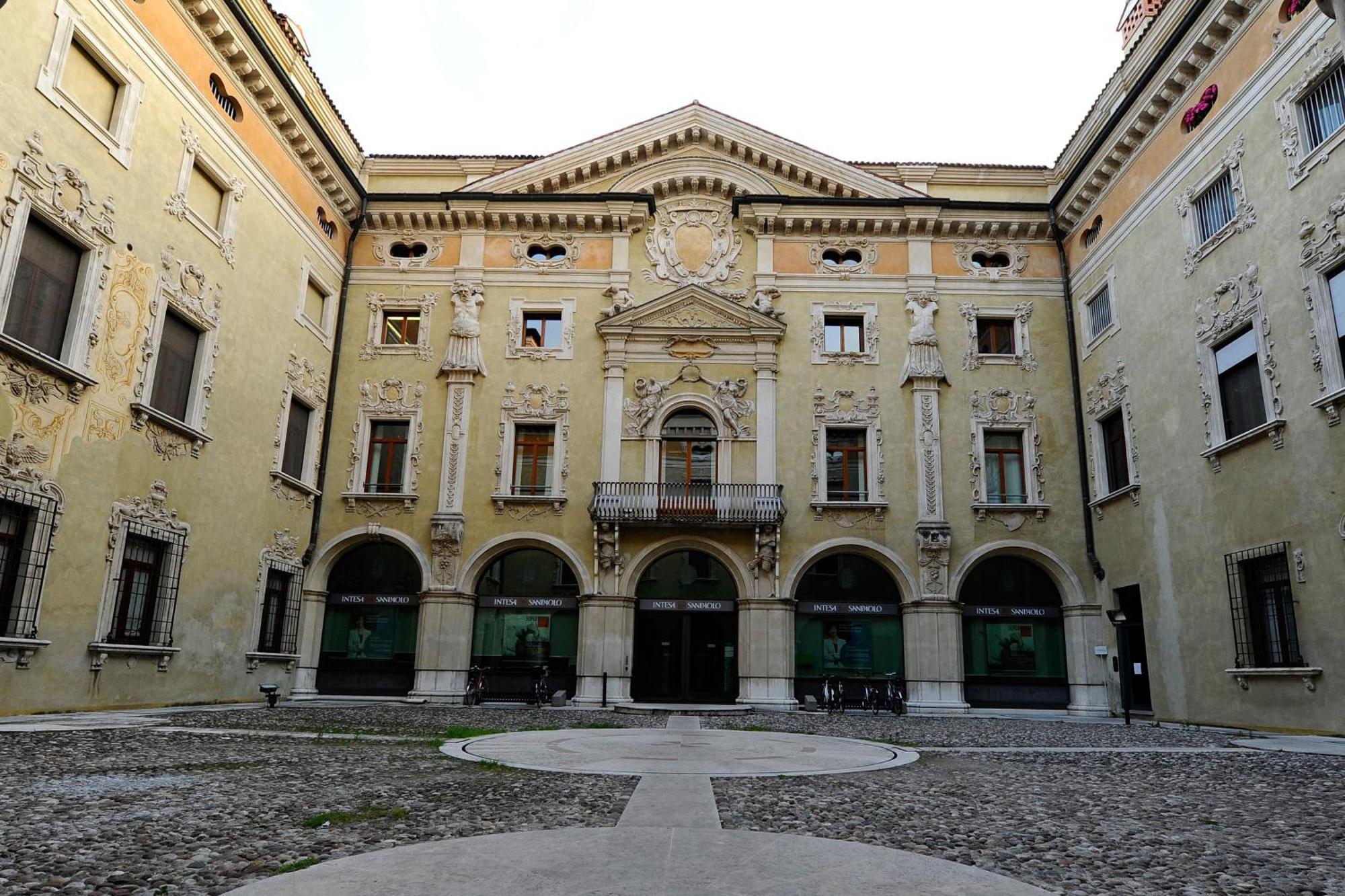 Casa Museo Palazzo Valenti Gonzaga Otel Mantua Dış mekan fotoğraf