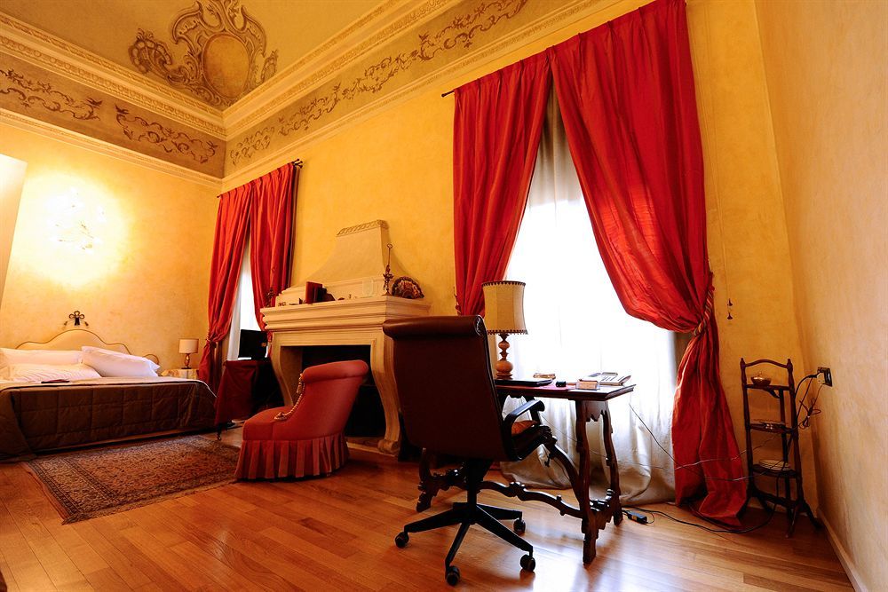 Casa Museo Palazzo Valenti Gonzaga Otel Mantua Dış mekan fotoğraf