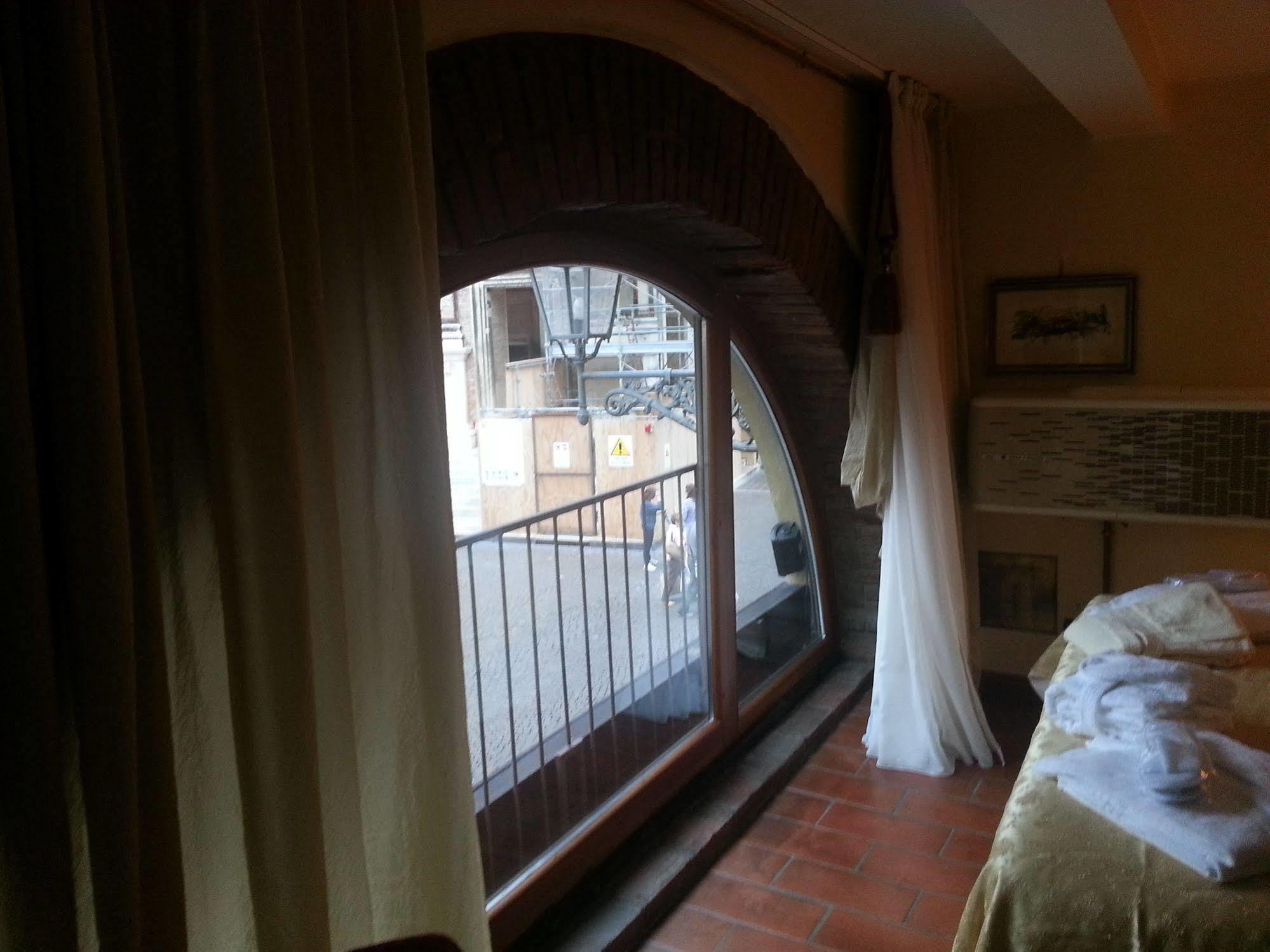 Casa Museo Palazzo Valenti Gonzaga Otel Mantua Dış mekan fotoğraf