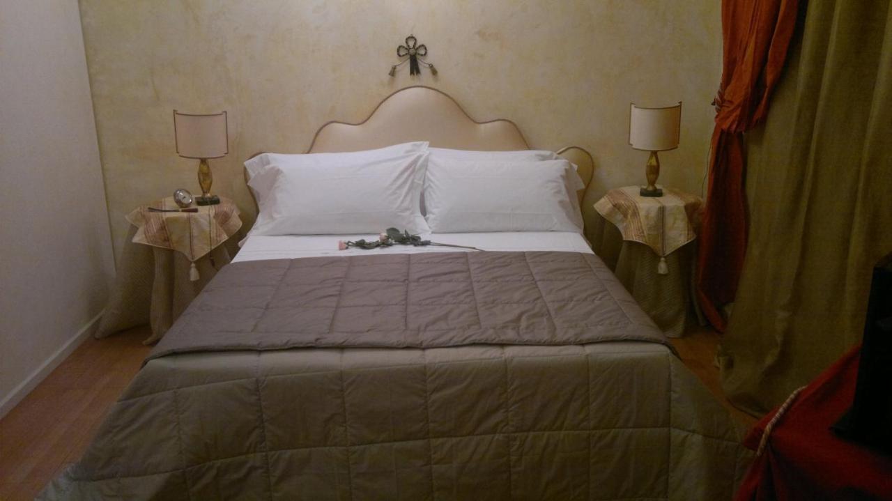 Casa Museo Palazzo Valenti Gonzaga Otel Mantua Oda fotoğraf