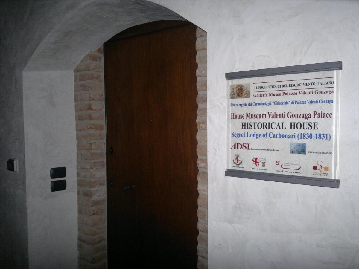 Casa Museo Palazzo Valenti Gonzaga Otel Mantua Dış mekan fotoğraf
