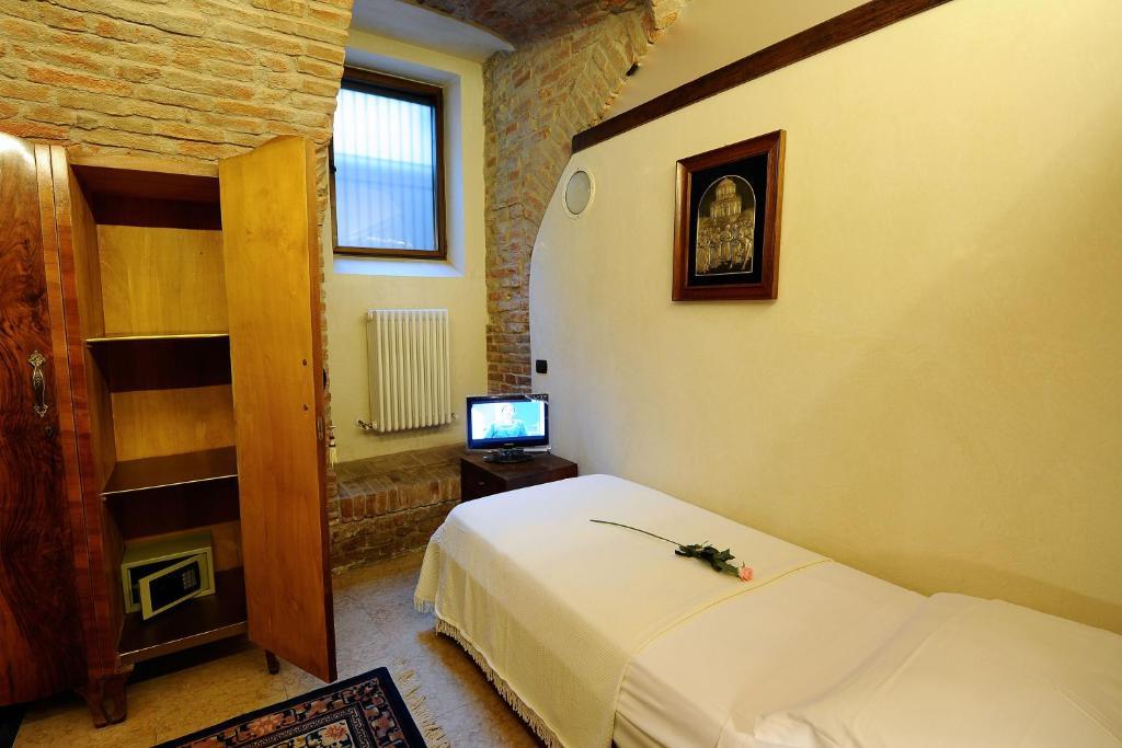 Casa Museo Palazzo Valenti Gonzaga Otel Mantua Dış mekan fotoğraf
